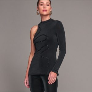Blusa ombro so manga longa gola preta M