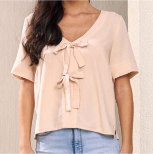 Blusa manga curta frente laços PMG