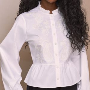 Blusa manga 7/8 bordado frente off M